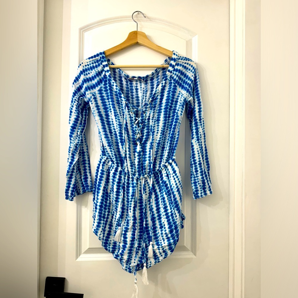 Blue and white tie dye romper, size S, good conditions!